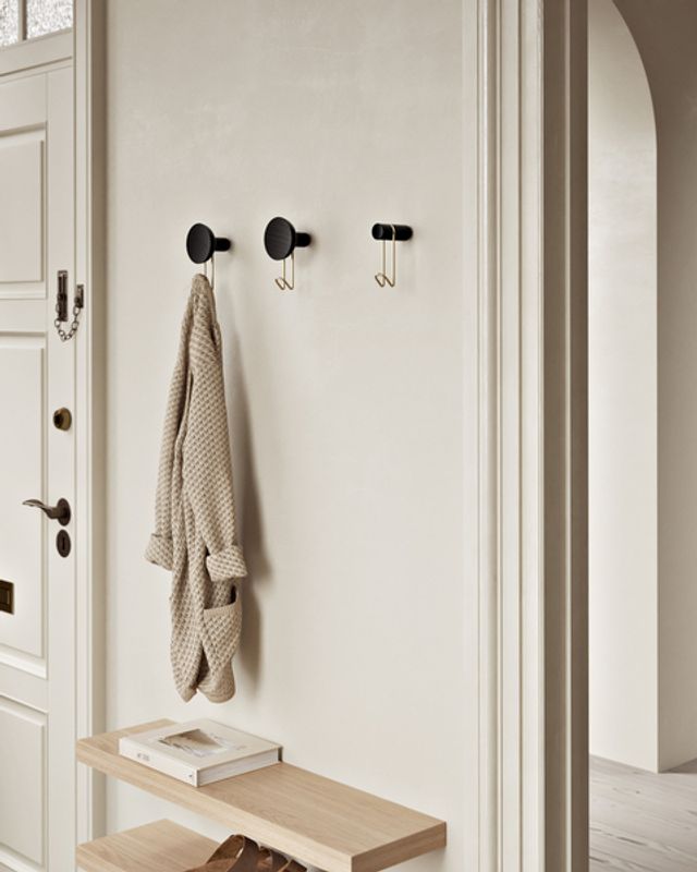 Woud Around Wall Hanger small